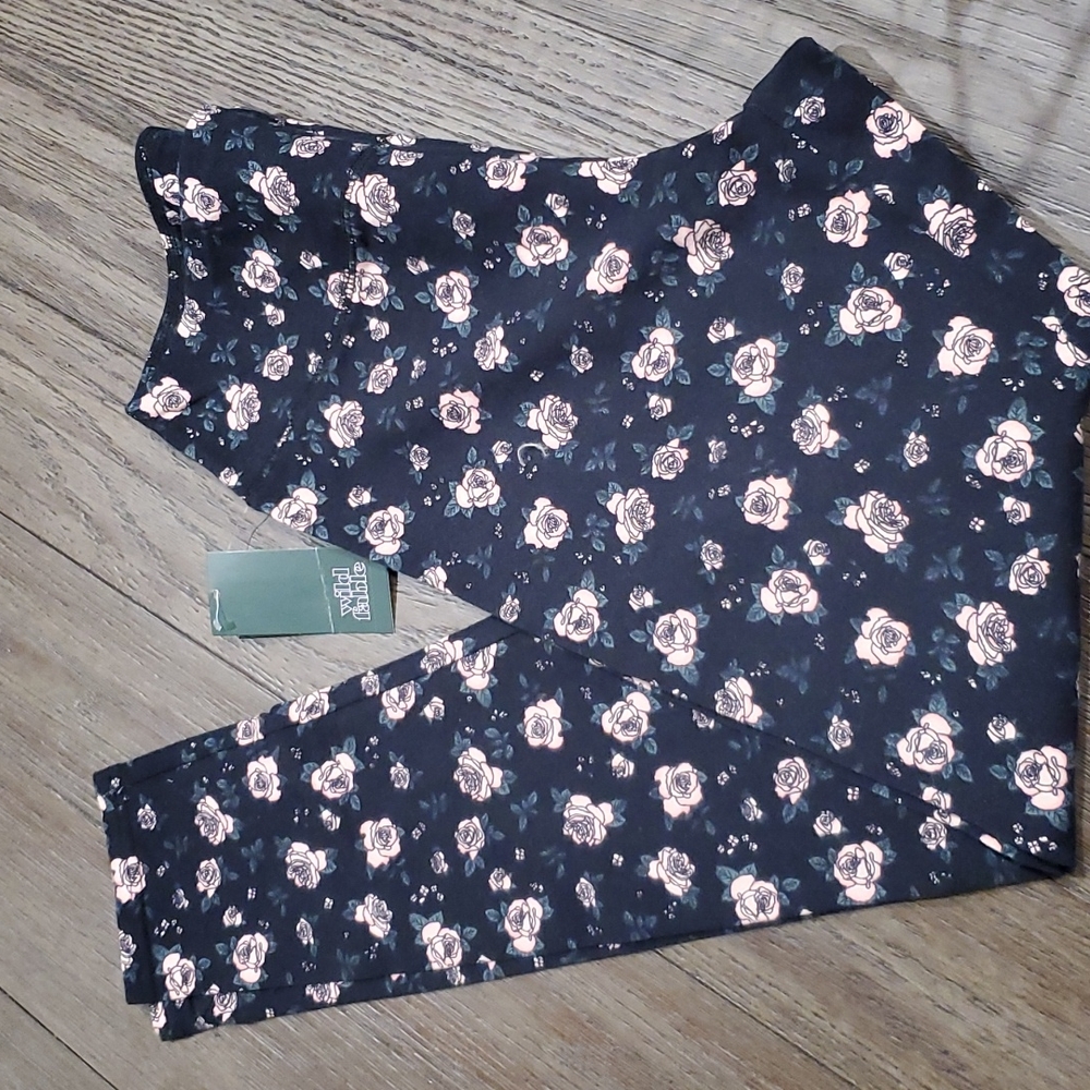 Wild Fable Juniors Black/Floral High-Waisted Leggings